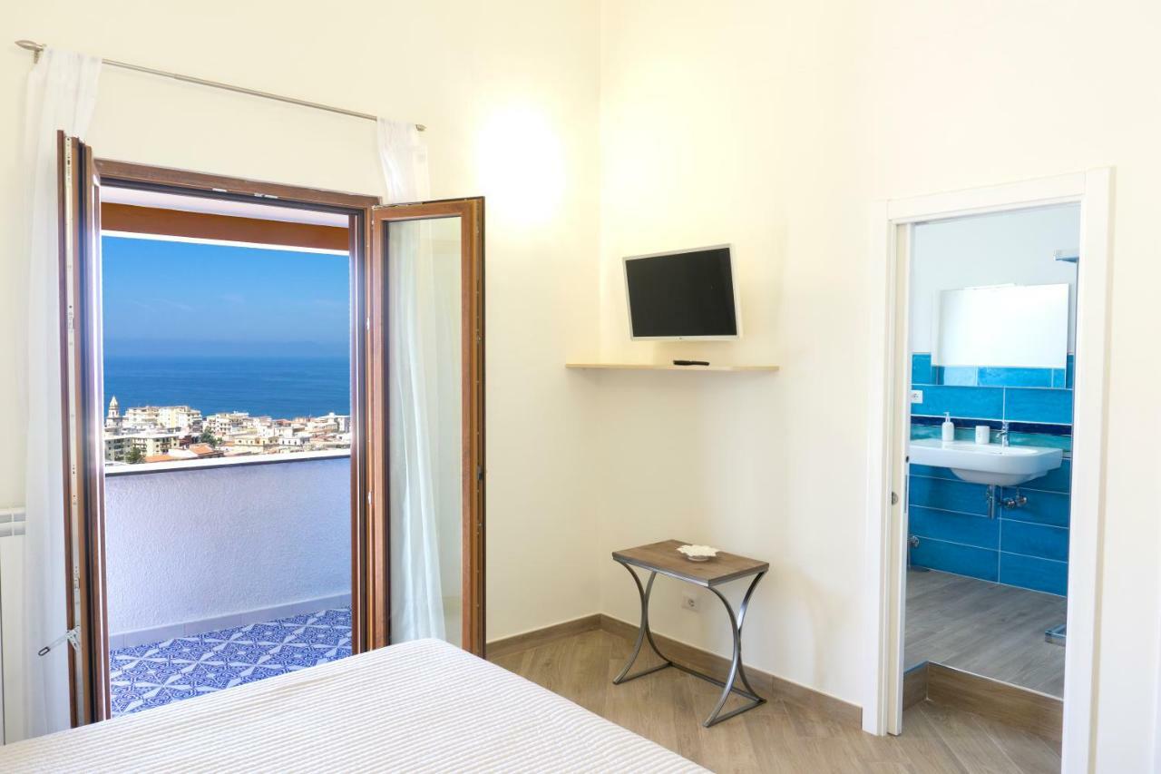 Appartamento In Villa Ariel Vico Equense Bagian luar foto